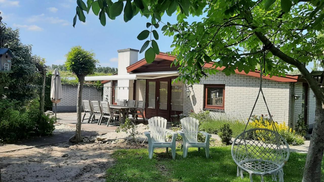 Bungalow De Pluumpot Scherpenisse Exterior foto